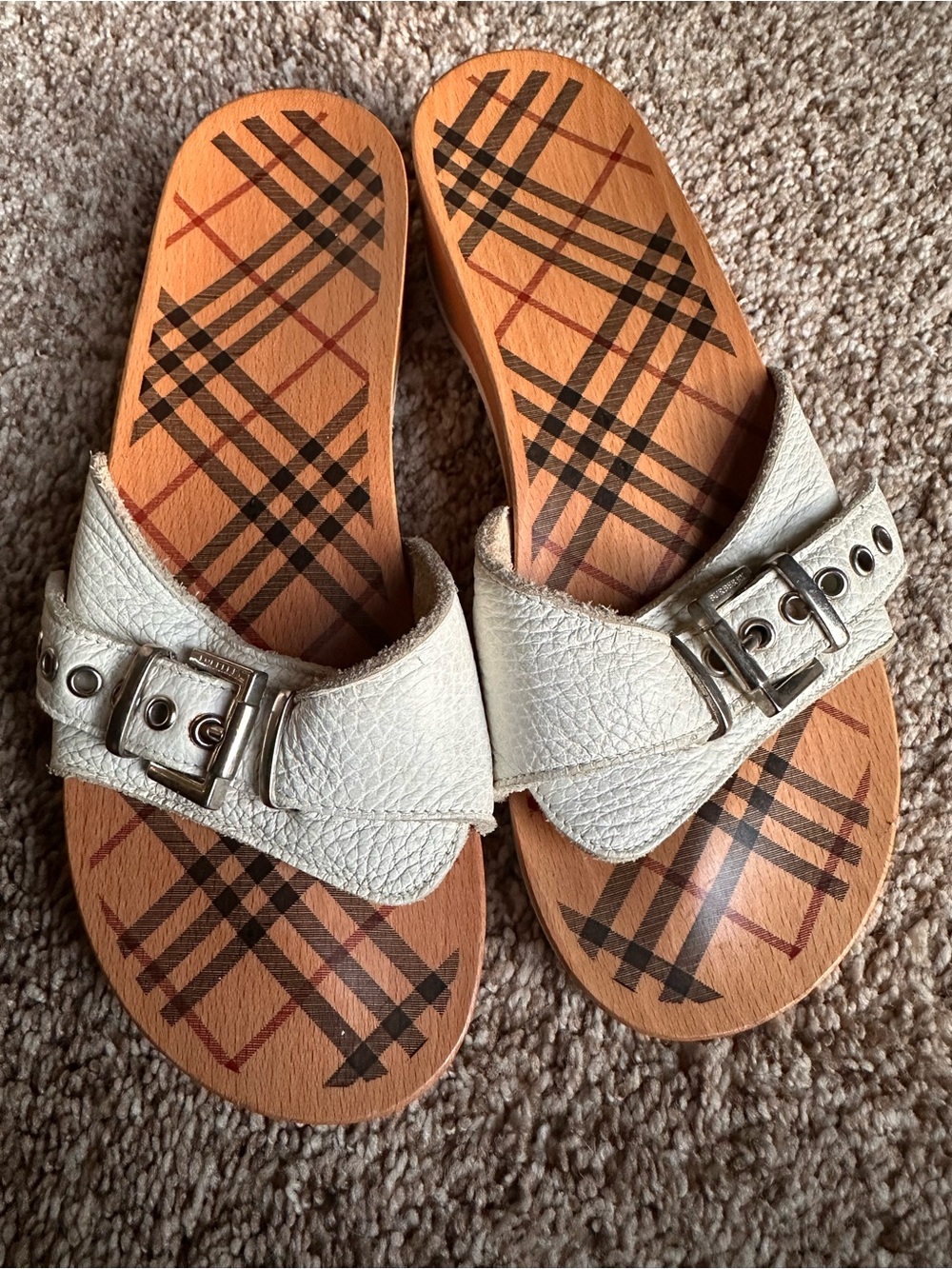 💯Authentic Vintage Burberry Nova Check Wooden Clogs w/White Leather Buckle Strap